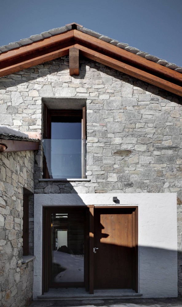 UP House / ES-arch