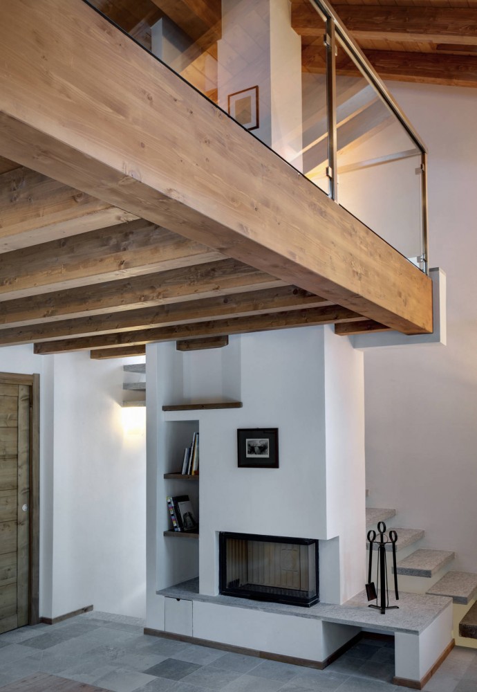 UP House / ES-arch