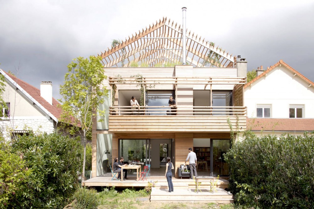 Eco-Sustainable House / Djuric Tardio Architectes