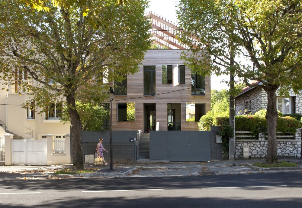 Eco-Sustainable House / Djuric Tardio Architectes