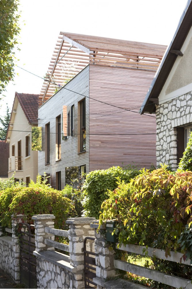 Eco-Sustainable House / Djuric Tardio Architectes