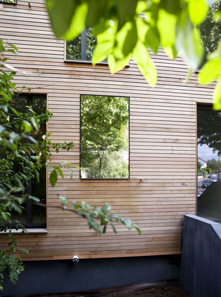 Eco-Sustainable House / Djuric Tardio Architectes
