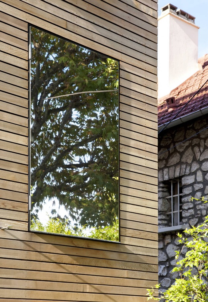 Eco-Sustainable House / Djuric Tardio Architectes