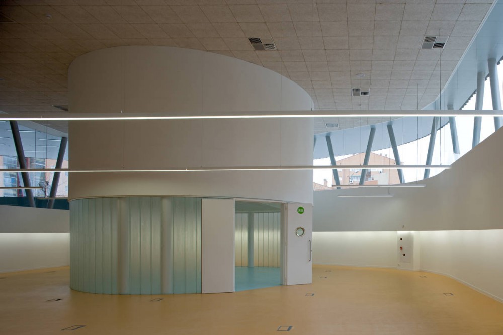 Public Library Vallecas / Exit Architects