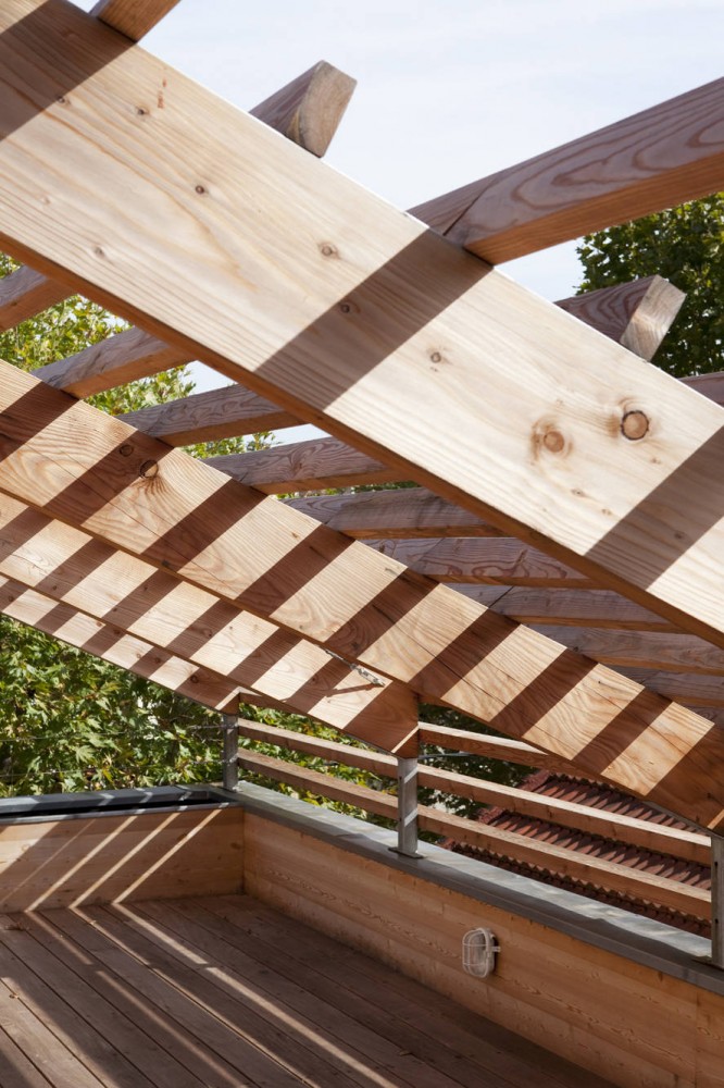Eco-Sustainable House / Djuric Tardio Architectes