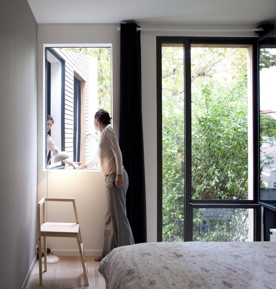 Eco-Sustainable House / Djuric Tardio Architectes