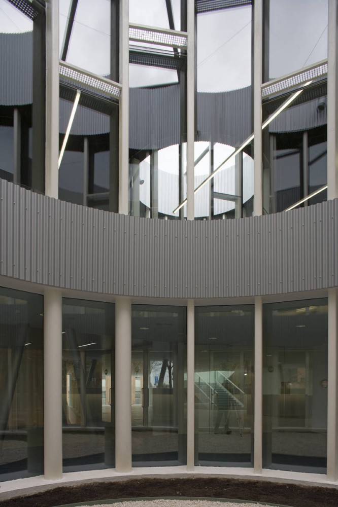 Public Library Vallecas / Exit Architects