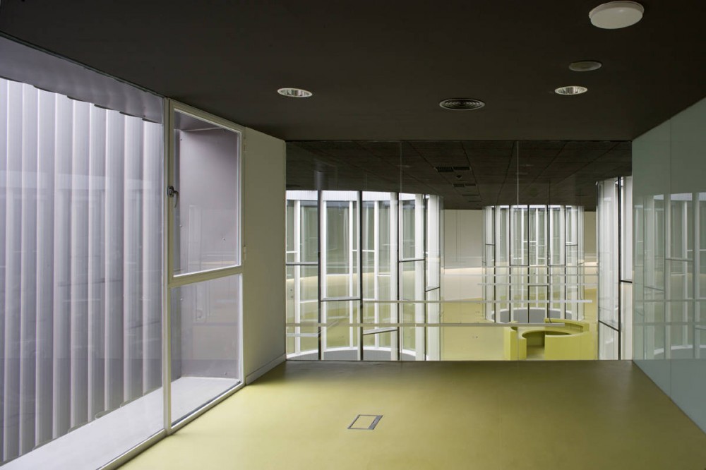 Public Library Vallecas / Exit Architects
