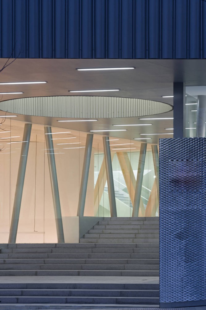 Public Library Vallecas / Exit Architects