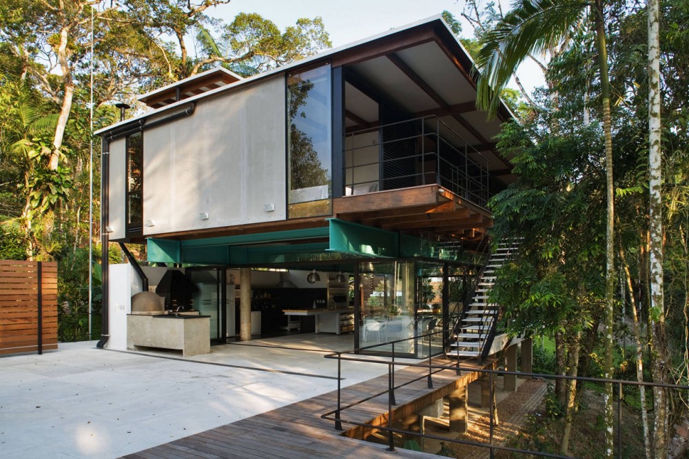 House in Iporanga / Nitsche Arquitetos Associados