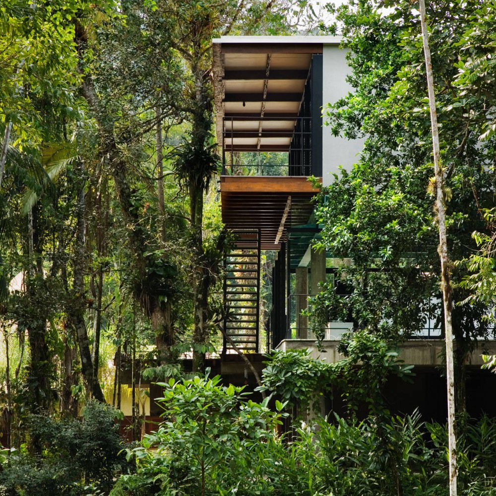 House in Iporanga / Nitsche Arquitetos Associados