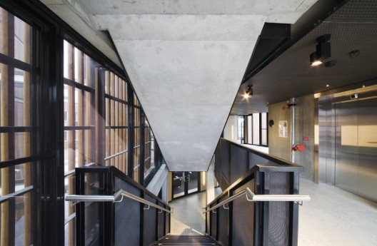 Monash University Student Housing / BVM Architects