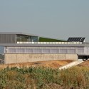 Sports Pavilion / Vicente Nuñez Arquitectos Sports Pavilion / Vicente Nuñez Arquitectos © Fernando Alda