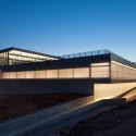 Sports Pavilion / Vicente Nuñez Arquitectos Sports Pavilion / Vicente Nuñez Arquitectos © Fernando Alda