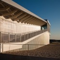 Sports Pavilion / Vicente Nuñez Arquitectos Sports Pavilion / Vicente Nuñez Arquitectos © Fernando Alda