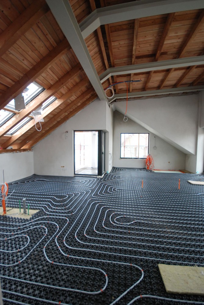 Mixed Use Building Bizovik / Tria Studio