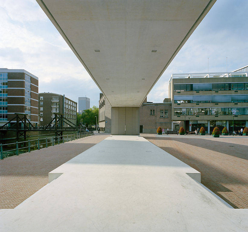 Urban Podium In Rotterdam / Atelier Kempe Thill