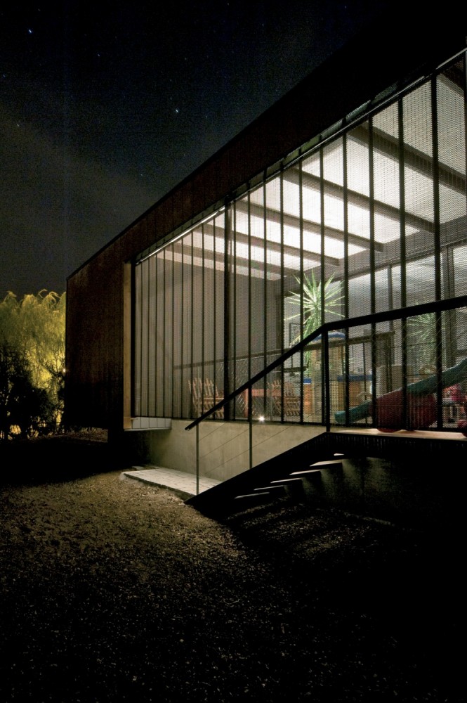 House in Piedra Roja / Riesco + Rivera