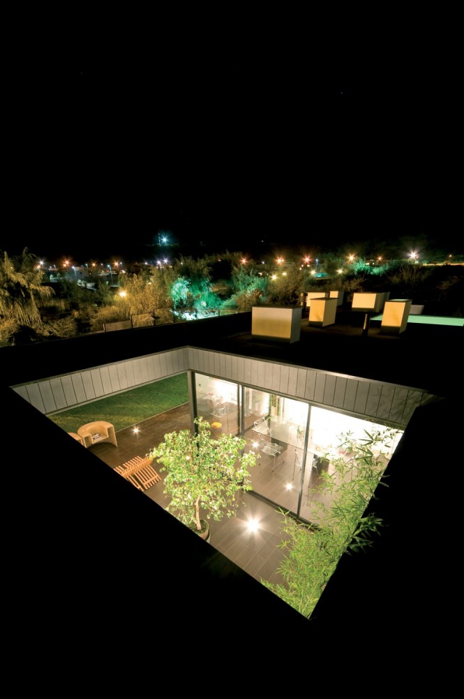 House in Piedra Roja / Riesco + Rivera
