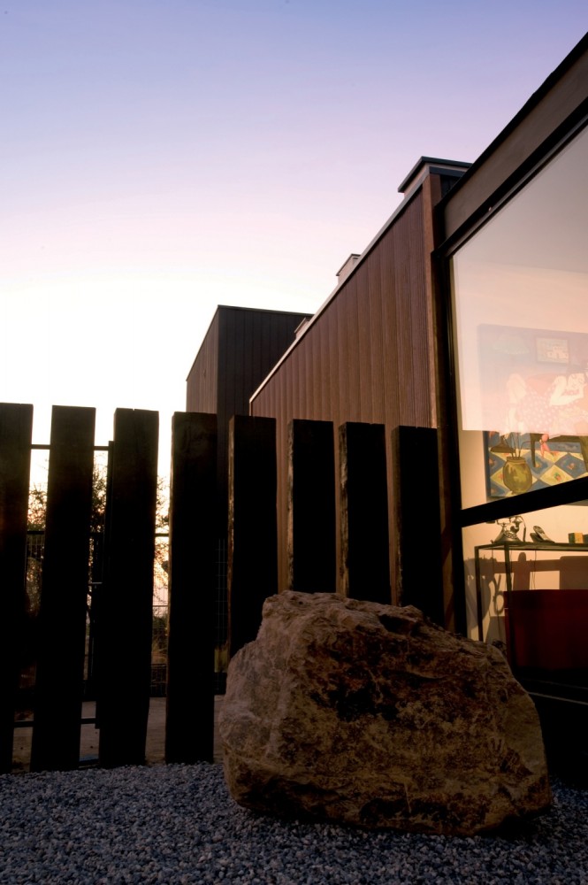 House in Piedra Roja / Riesco + Rivera