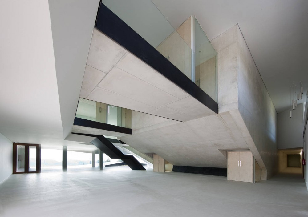 Municipal Auditorium of Teulada / Francisco Mangado