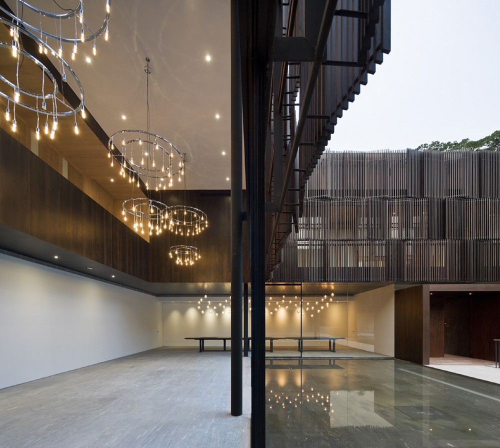 Cluny House / Neri & Hu Design and Reserch Office