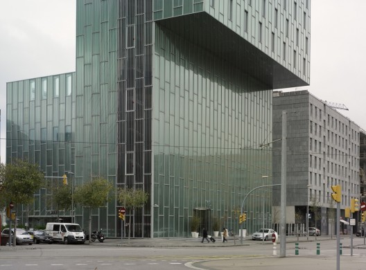 Hotel ME Barcelona / Dominique Perrault Architecture (11)
