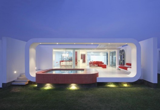 House in Beach Palabritas / Metropolis (1)