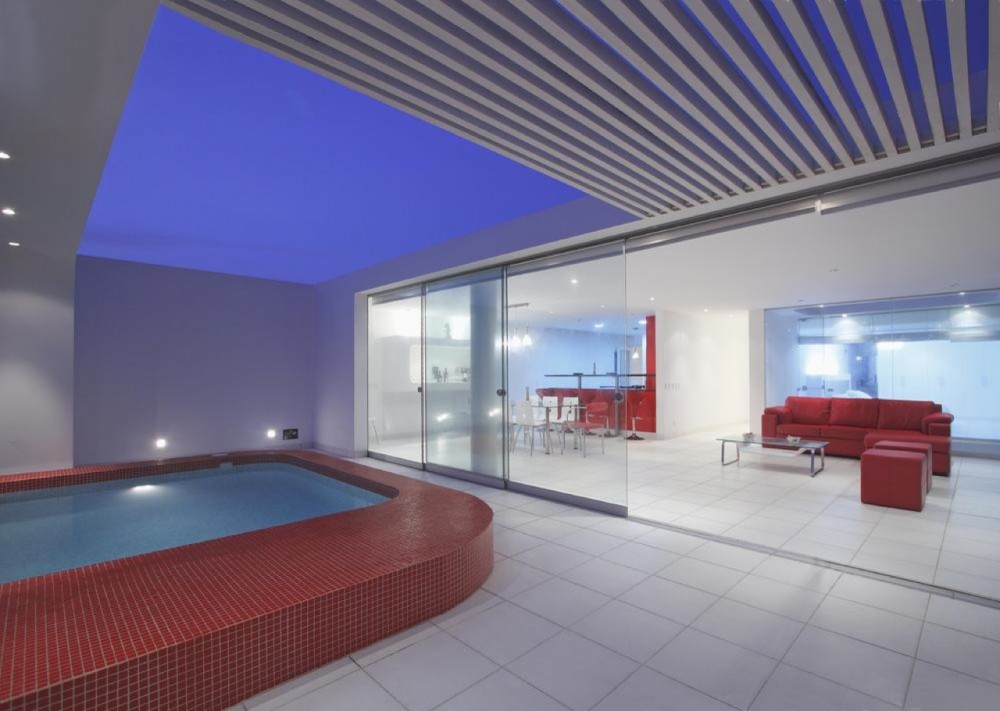 House in Beach Palabritas / Metropolis