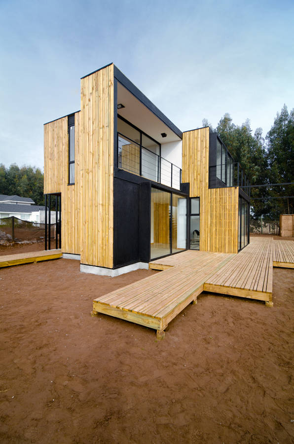 SIP Panel House / Alejandro Soffia + Gabriel Rudolphy
