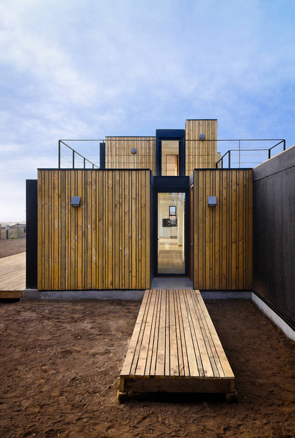 SIP Panel House / Alejandro Soffia + Gabriel Rudolphy