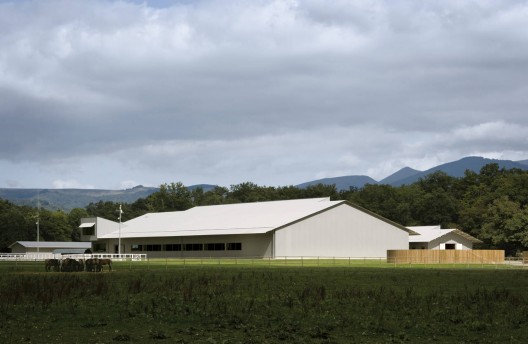Elite Equestrian Center / Francisco Mangado