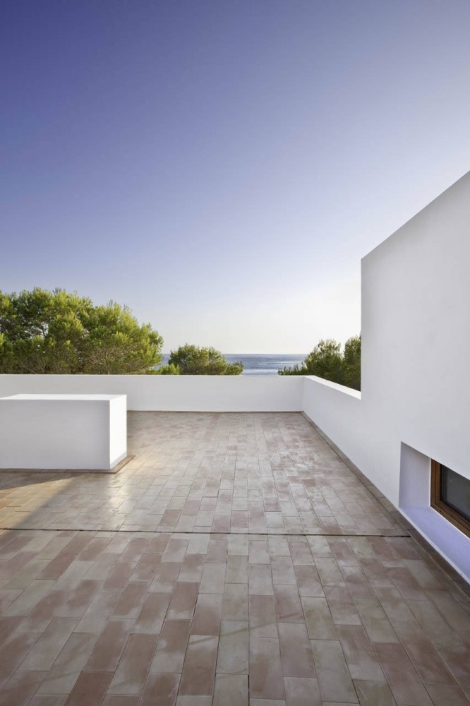 Amalia House / Marià Castelló Martínez