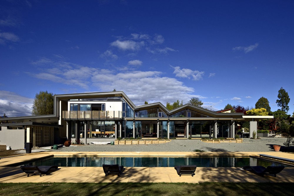 Mountain Range House / Irving Smith Jack Architects