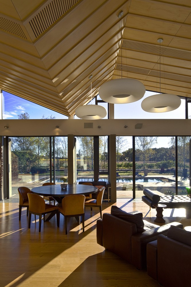 Mountain Range House / Irving Smith Jack Architects
