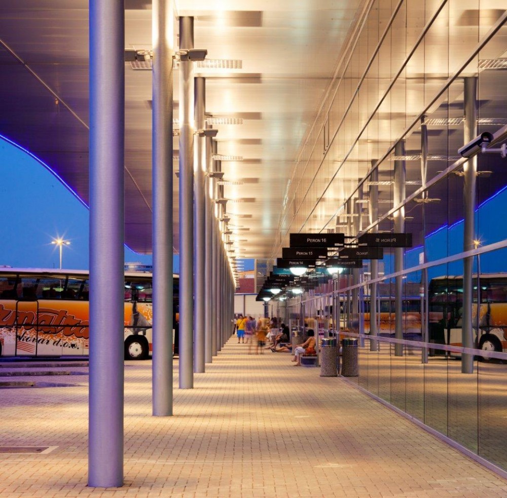Bus Station in Osijek / Rechner