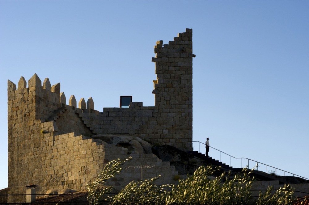 Castelo Novo Castle / COMOCO