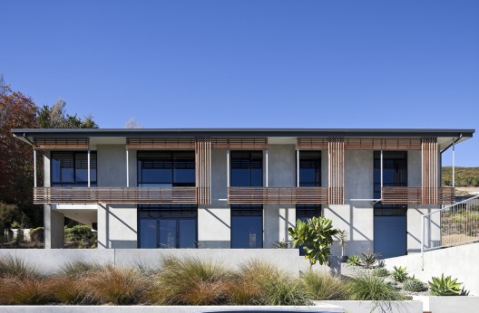 Tiltpanel House / Irving Smith Jack Architects (1)