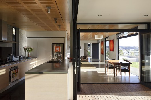 Tiltpanel House / Irving Smith Jack Architects (4)