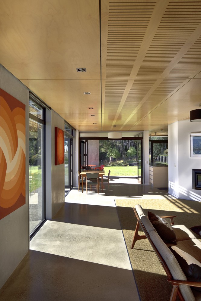 Tiltpanel House / Irving Smith Jack Architects