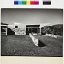 Robinson House, Entrance Court and Service Wall; Williamstown, MA.; ca.1947-48 Robinson House, Entrance Court and Service Wall / Architect: Marcel Breuer / Photographer: Robert M. Damora