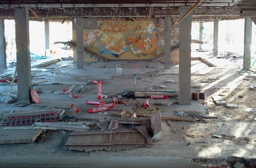 04_OMA_Garage_Gorky Park_existing entrance area