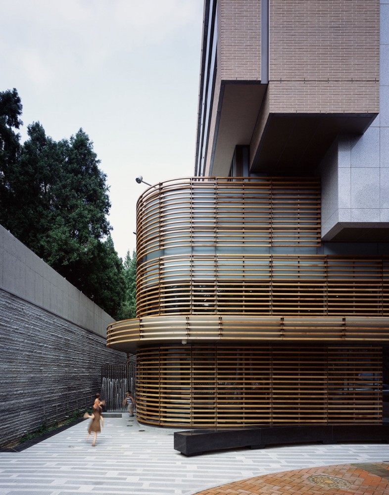 Embassy Of Canada In Korea / Zeidler Partnership Architects