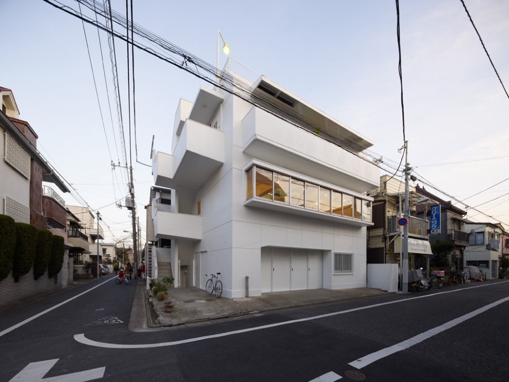 House in Megurohoncho / TORAFU ARCHITECTS