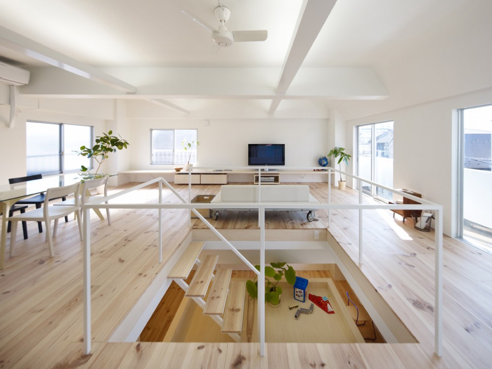 House in Megurohoncho / TORAFU ARCHITECTS