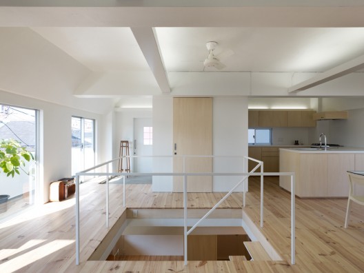 House in Megurohoncho / Torafu Architects (14)