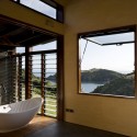 Owhanake Bay House / Strachan Group Architects (6) Owhanake Bay House / Strachan Group Architects (6) © Patrick Reynolds
