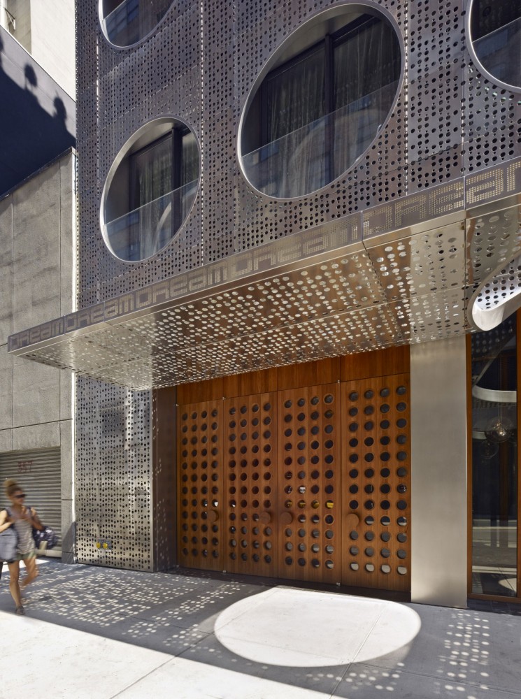 Dream Downtown Hotel / Handel Architects