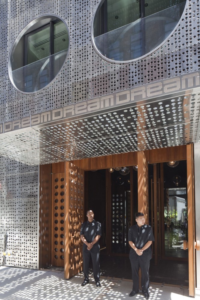 Dream Downtown Hotel / Handel Architects