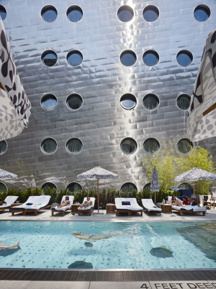 Dream Downtown Hotel / Handel Architects